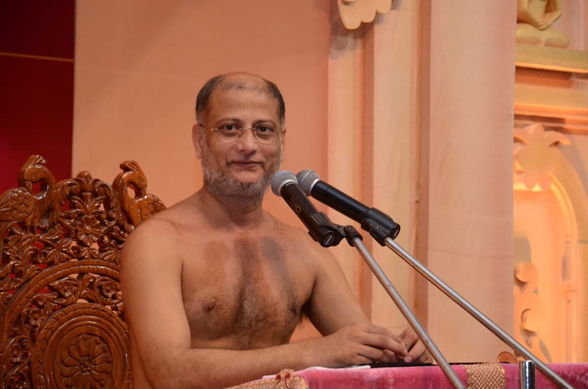 Acharyashri Pulak Sagar Ji